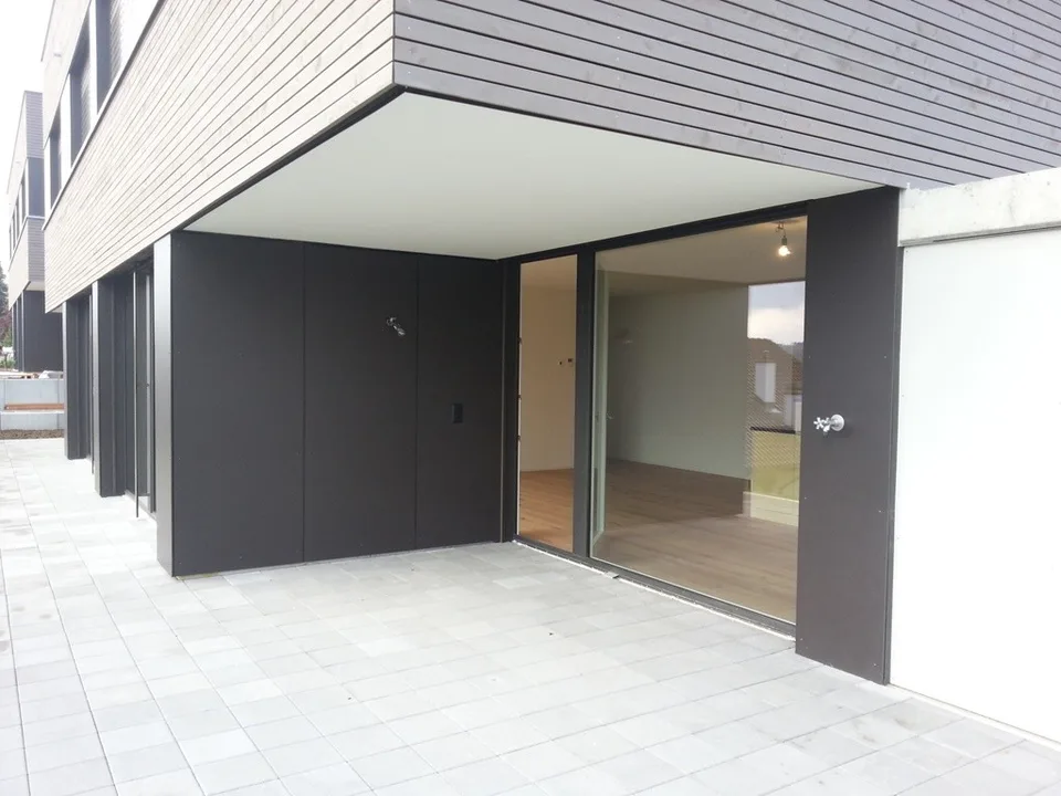 Wunderschöne Wohnung mit Gartensitzplatz in Boll