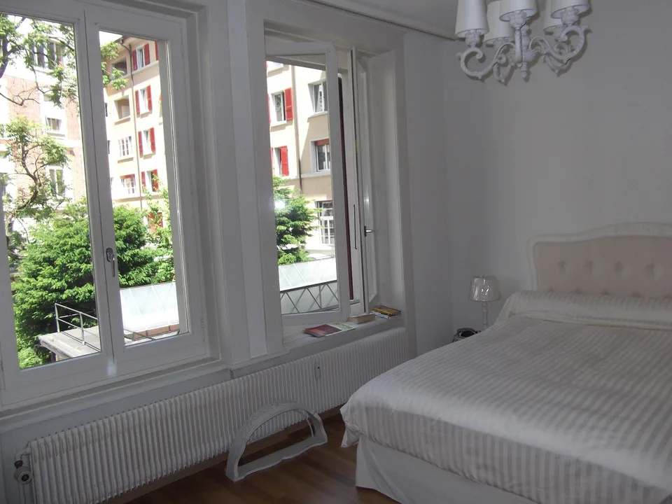 Schöne möblierte und helle 2 Zi. Wohnung  – Nähe zum Bahnhof Bern