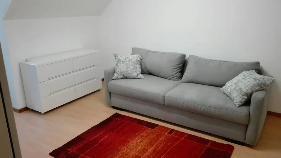 Charmant studio meublé au 4ème