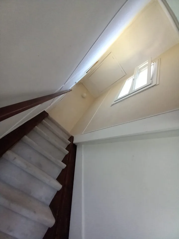 Maison individuelle de 3,5 pièces avec vue sur le Léman – fort potentiel de rénovation