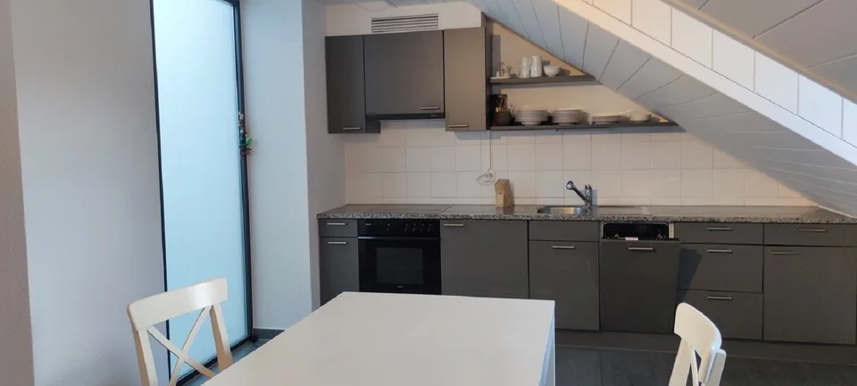 Charmantes 1-Zimmer-Wohnung im 5. OG an zentraler Lage in Thun