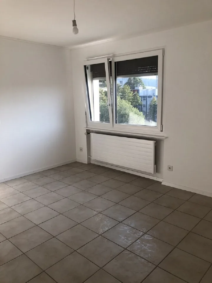 Appartement de 2,5 pièces avec balcon à La Chaux-de-Fonds