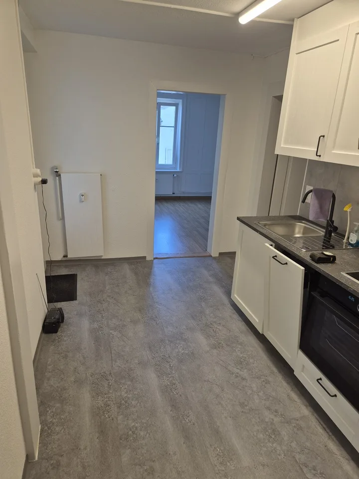 2 1/2 Zimmer Wohnung Zentrumsnah mit Terrasse und Waschmaschine
