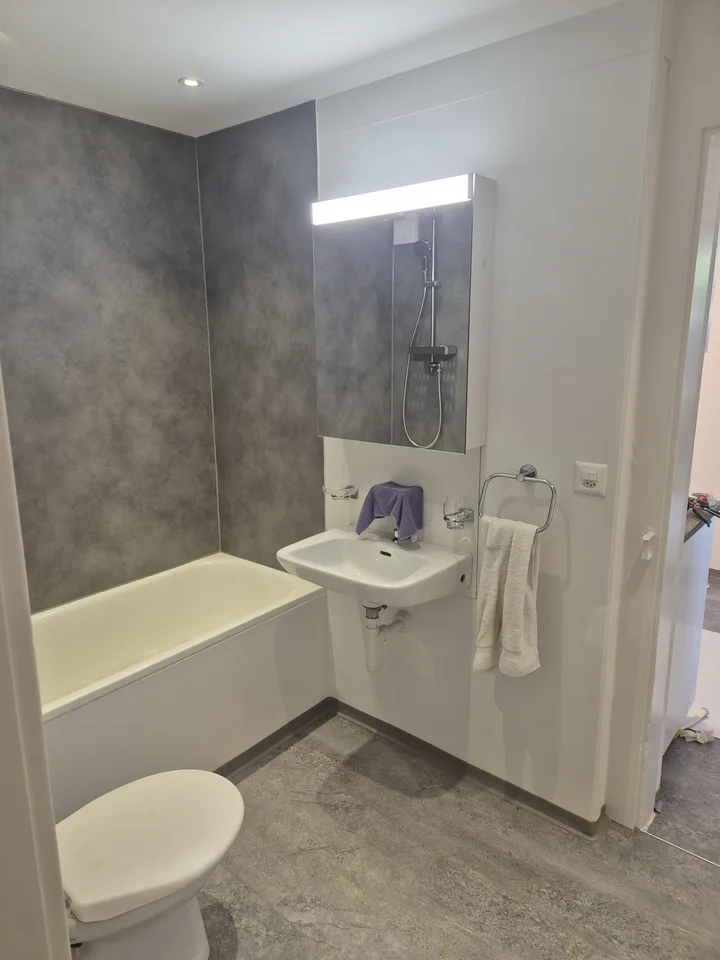 2 1/2 Zimmer Wohnung Zentrumsnah mit Terrasse und Waschmaschine