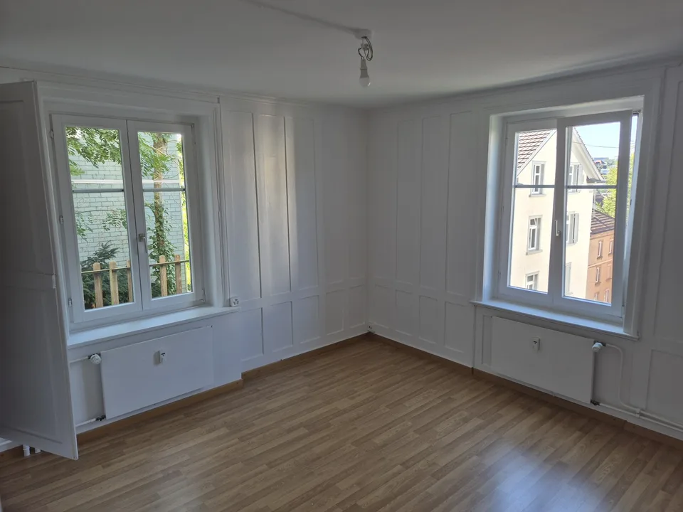 2 1/2 Zimmer Wohnung Zentrumsnah mit Terrasse und Waschmaschine