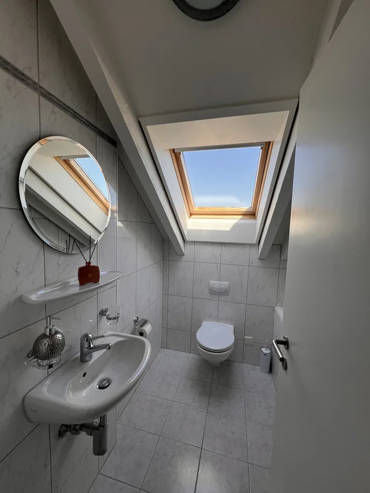 Wunderschöne 3.5-Zimmer-Dachwohnung in Hinwil mit grossem Balkon