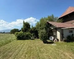 Grosszügiges Bauernhaus mit viel Platz, Garten und Charme: