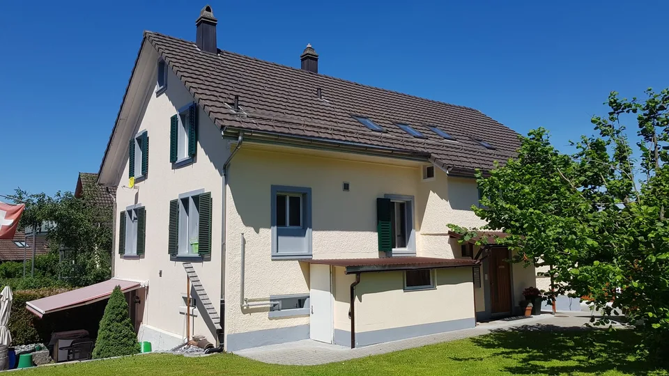 Mieter gesucht für eine schöne 2.5 Zimmer Wohnung in bester Lage