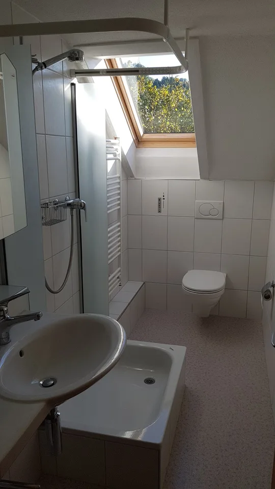 Mieter gesucht für eine schöne 2.5 Zimmer Wohnung in bester Lage