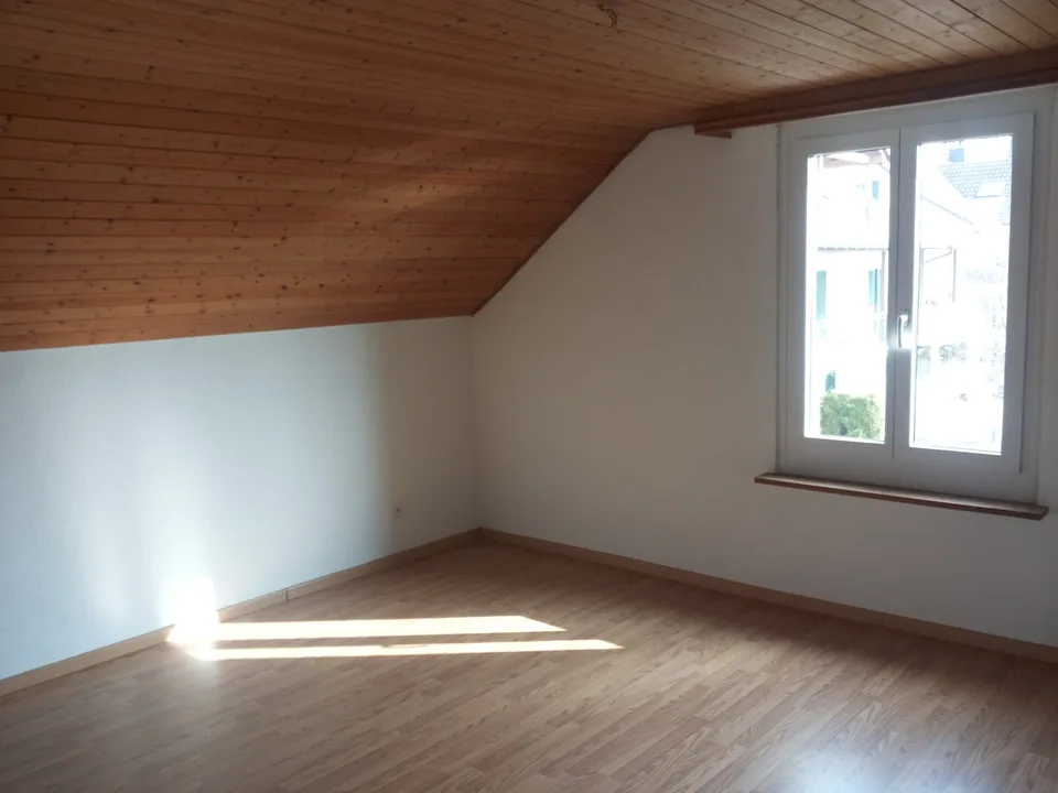 Mieter gesucht für eine schöne 2.5 Zimmer Wohnung in bester Lage
