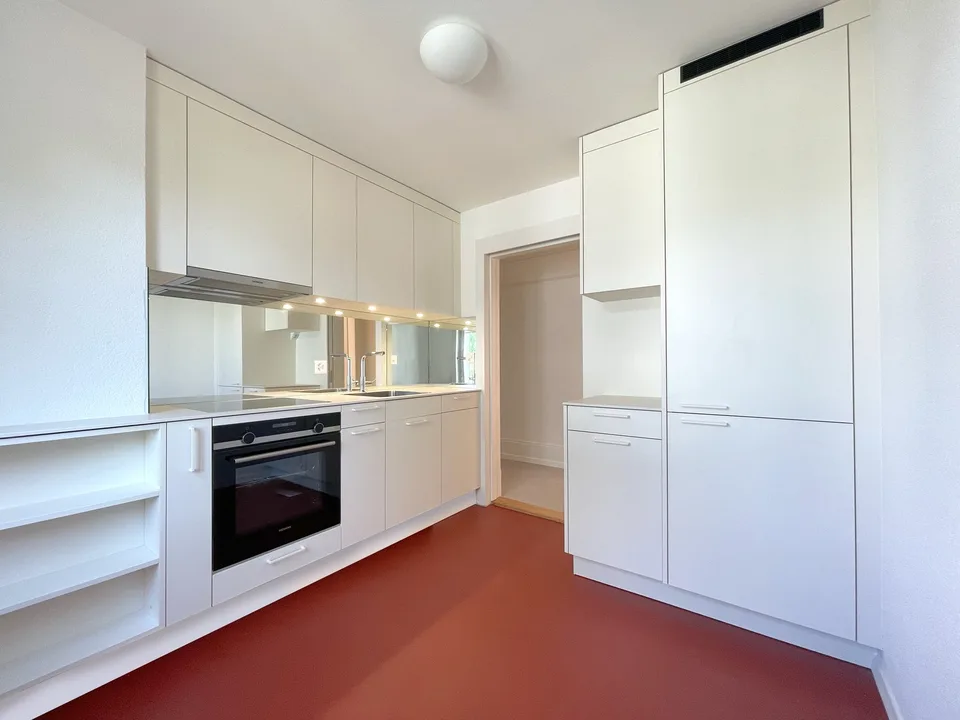 Renovierte 3,5-Zimmerwohnung in charmantem Altbau