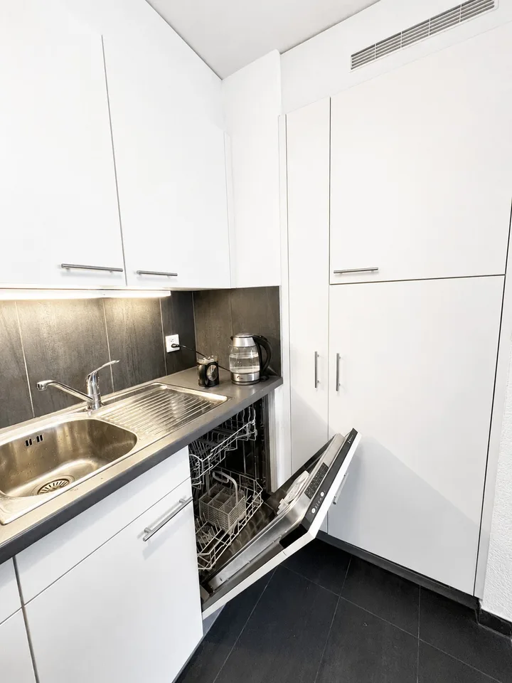 Modern 2.5-pieces apartment located in the city center