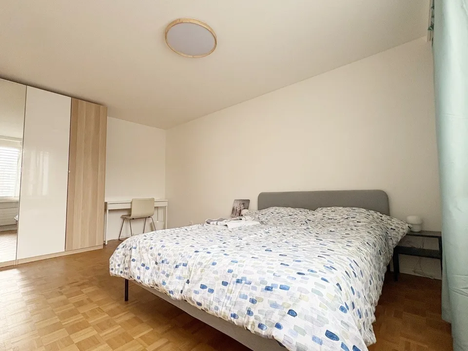 Moderne 2.5-Zimmer-Wohnung in Baar mit Balkon