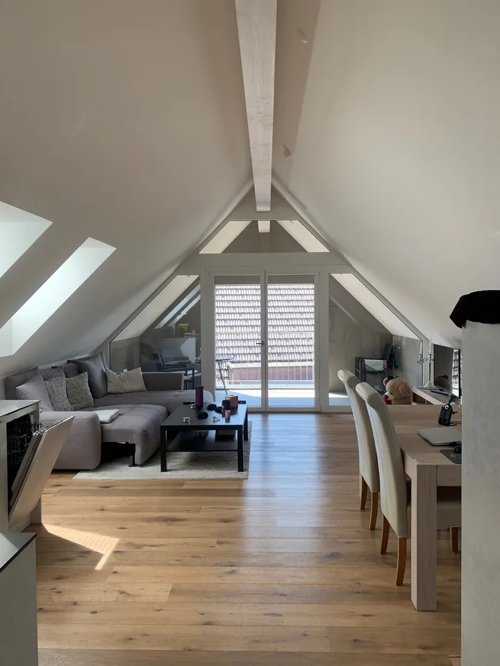 Nachmieter per 01.02.2027 für tolle Dachwohnung gesucht