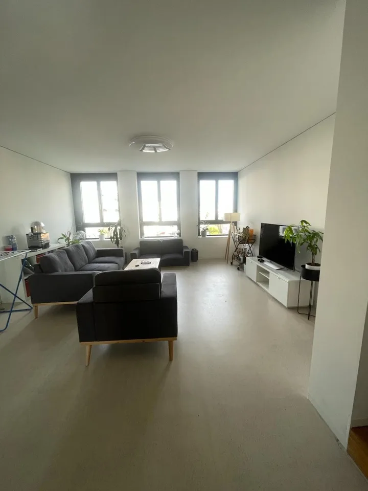 WG-Zimmer mit eigenem Bad zur Zwischenmiete – Zürich Altstetten