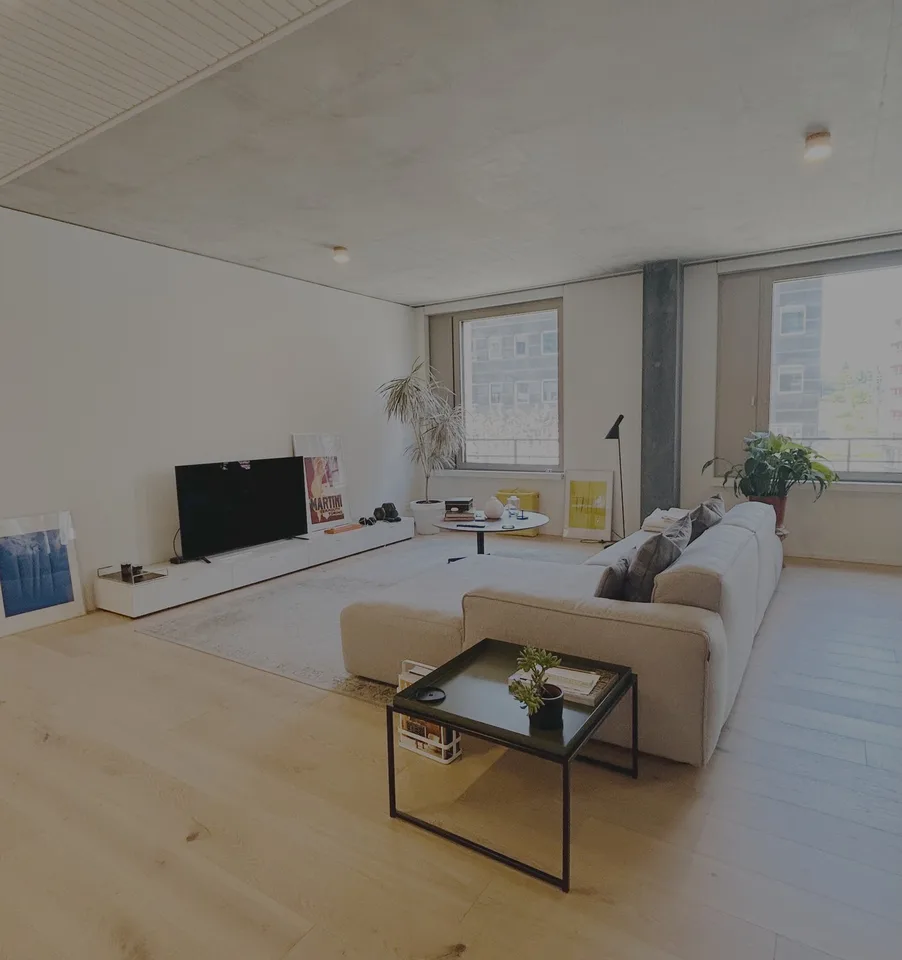 Exclusive Furnished 98 m²  2.5 Apartment with Parking and Covered Balcony in Zürich Oerlikon (Leutschenbach)