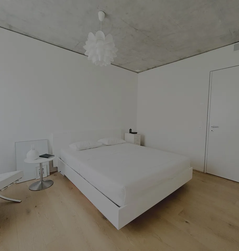 Exclusive Furnished 98 m²  2.5 Apartment with Parking and Covered Balcony in Zürich Oerlikon (Leutschenbach)