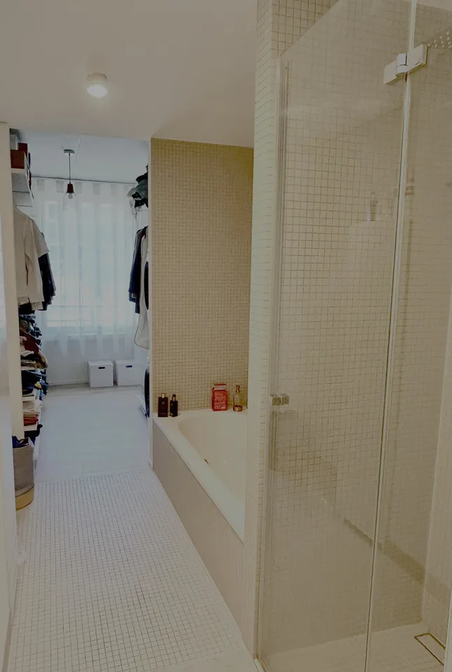 Exclusive Furnished 98 m²  2.5 Apartment with Parking and Covered Balcony in Zürich Oerlikon (Leutschenbach)