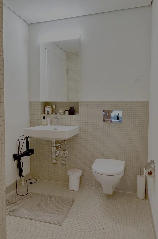 Exclusive Furnished 98 m²  2.5 Apartment with Parking and Covered Balcony in Zürich Oerlikon (Leutschenbach)