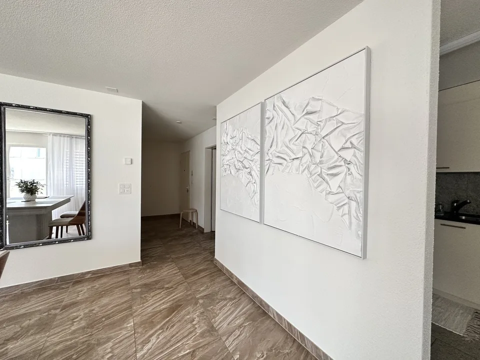 MydiHei Co-living: Furnished Room in an "All Girls" Flatshare