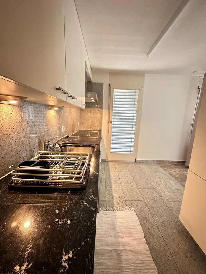MydiHei Co-living: Furnished Room in an "All Girls" Flatshare
