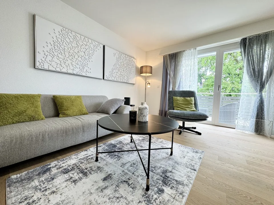 MydiHei Co-living: Furnished Room in an "All Girls" Flatshare
