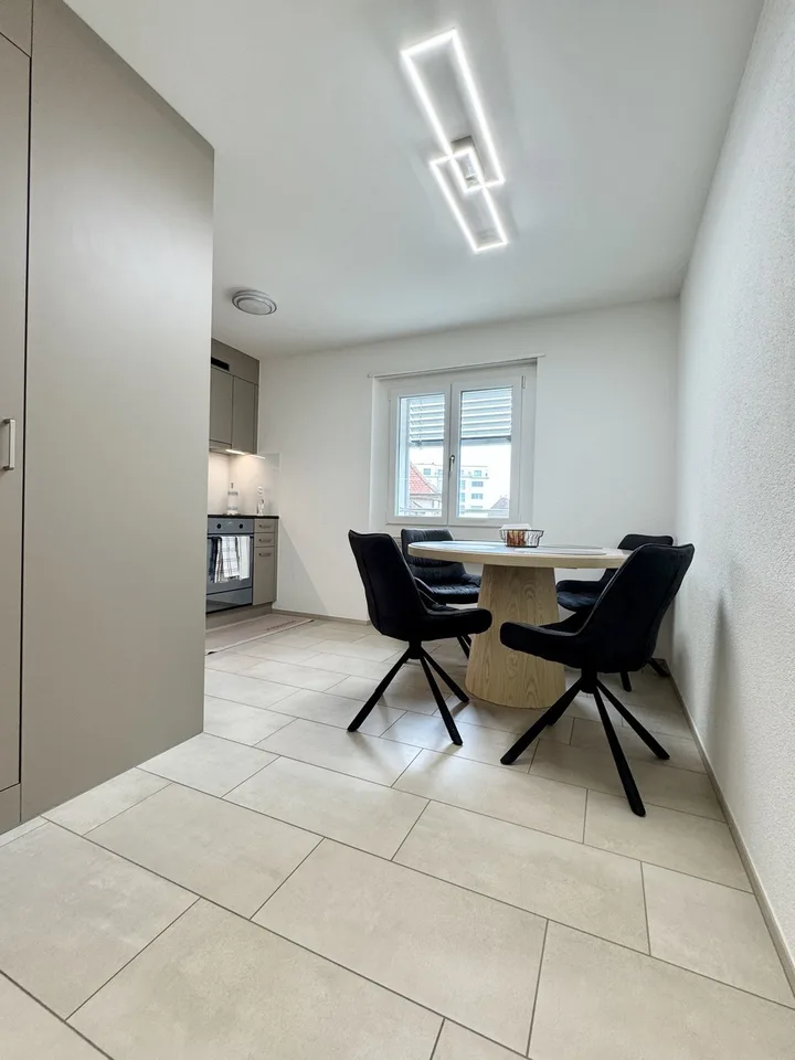 MydiHei Co-living: Furnished Room in an "All Girls" Flatshare