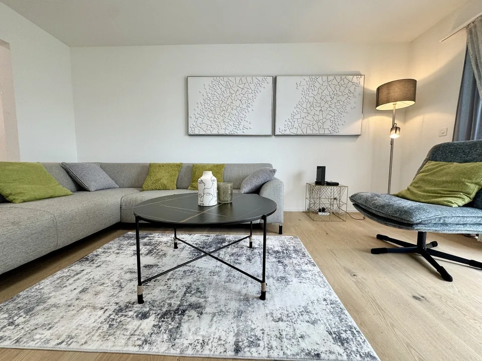 MydiHei Co-living: Furnished Room in an "All Girls" Flatshare