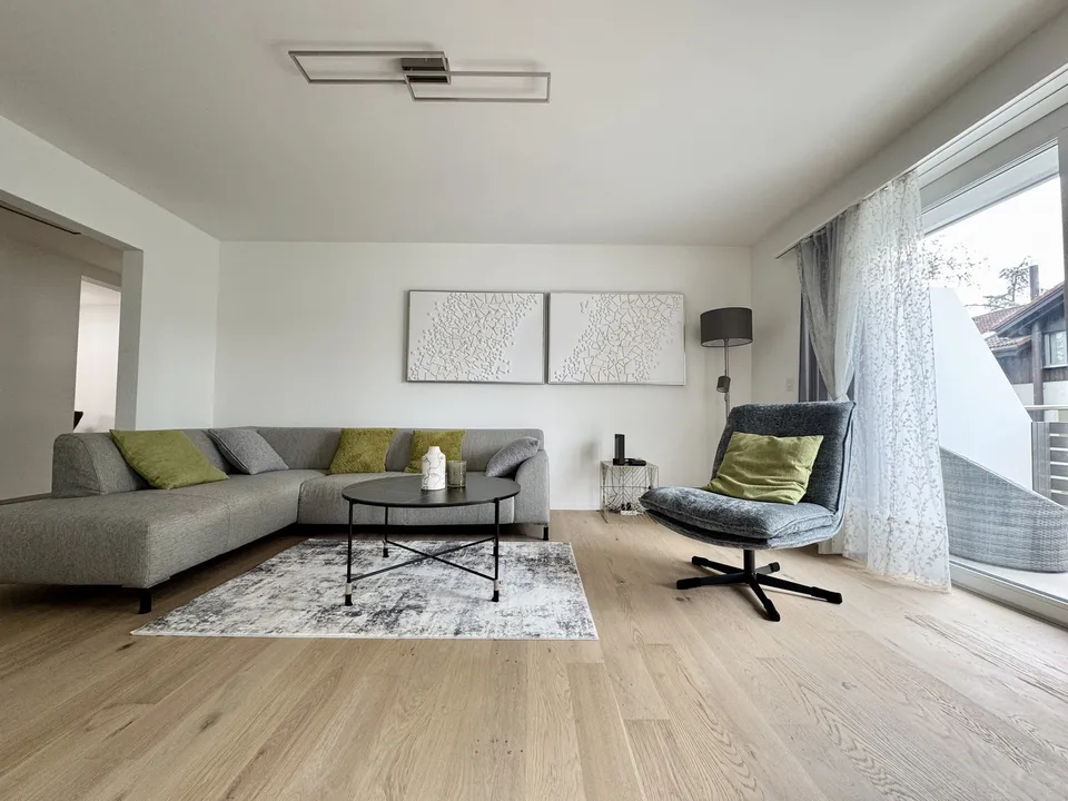 MydiHei Co-living: Furnished Room in an "All Girls" Flatshare