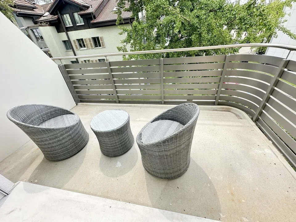 MydiHei Co-living: Furnished Room in an "All Girls" Flatshare