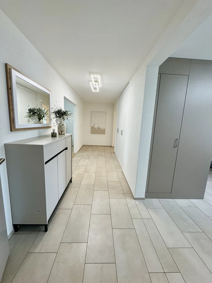 MydiHei Co-living: Furnished Room in an "All Girls" Flatshare