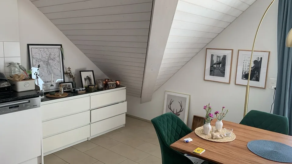 Grosszügige 3.5 Zimmer Dachwohnung