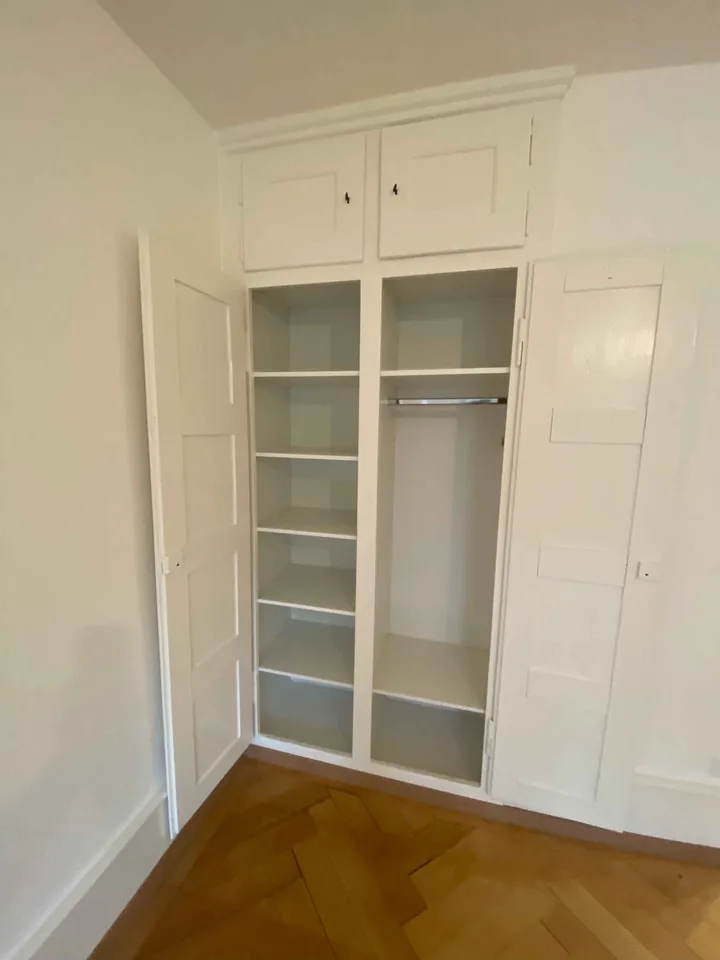 Grosszügige, helle 3-Zimmer-Wohnung mit Balkon - modernisiert und zentral gelegen in Grenchen