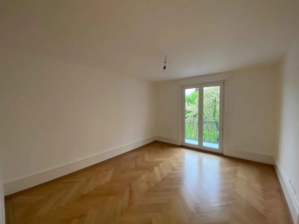 Grosszügige, helle 3-Zimmer-Wohnung mit Balkon - modernisiert und zentral gelegen in Grenchen