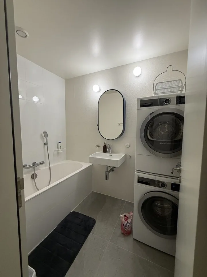 "Charmant appartement de 3 pièces au cœur de Genève – Grand-Rue "