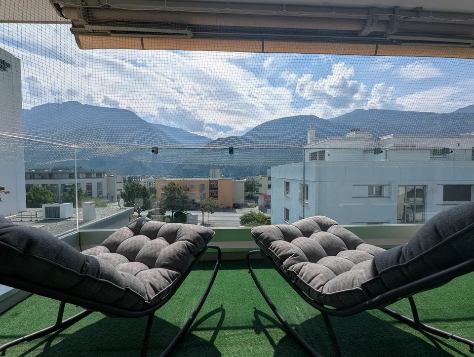 Appartement 3,5 pièces avec balcon et garage box à Sierre – disponible dès le 1er octobre 2026