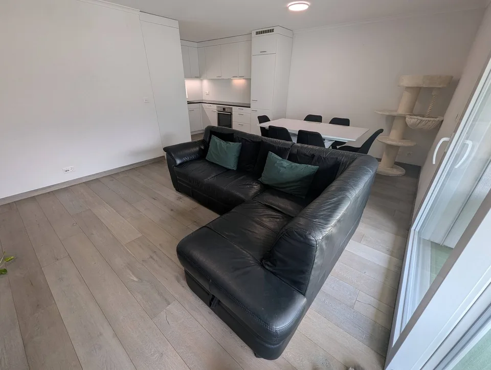 Appartement 3,5 pièces avec balcon et garage box à Sierre – disponible dès le 1er octobre 2026