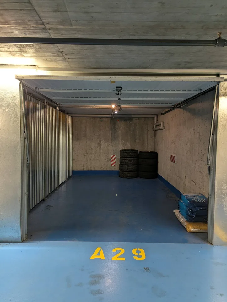 Appartement 3,5 pièces avec balcon et garage box à Sierre – disponible dès le 1er octobre 2026