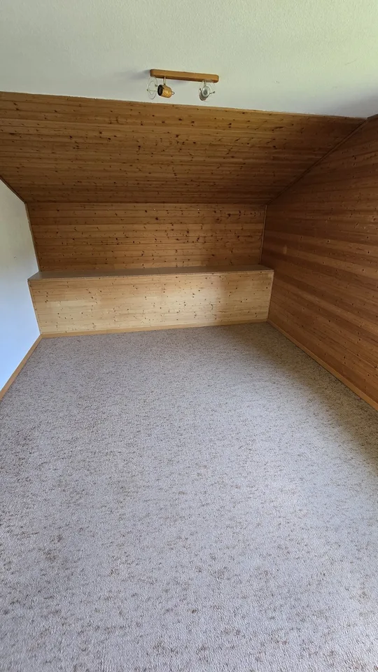 Grosszügige 3-Zimmer-Wohnung mit traumhafter See- und Bergsicht  Waldeggstrasse 33, 3803 Beatenberg