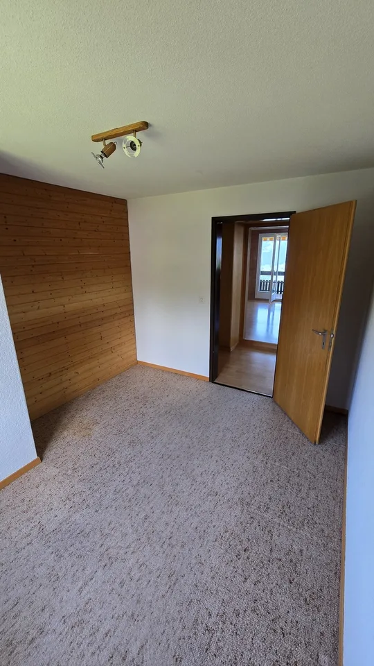 Grosszügige 3-Zimmer-Wohnung mit traumhafter See- und Bergsicht  Waldeggstrasse 33, 3803 Beatenberg