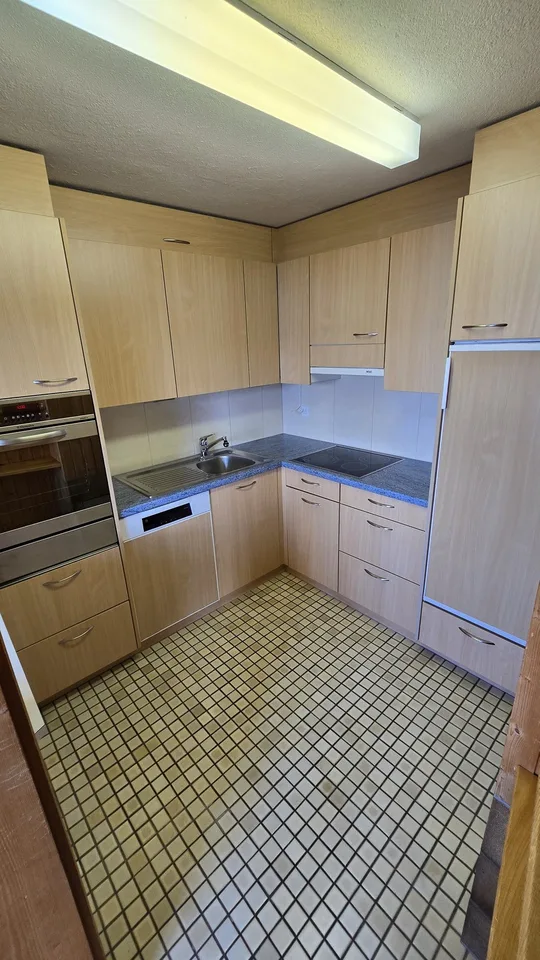 Grosszügige 3-Zimmer-Wohnung mit traumhafter See- und Bergsicht  Waldeggstrasse 33, 3803 Beatenberg