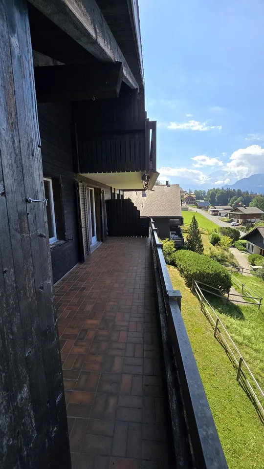 Grosszügige 3-Zimmer-Wohnung mit traumhafter See- und Bergsicht  Waldeggstrasse 33, 3803 Beatenberg