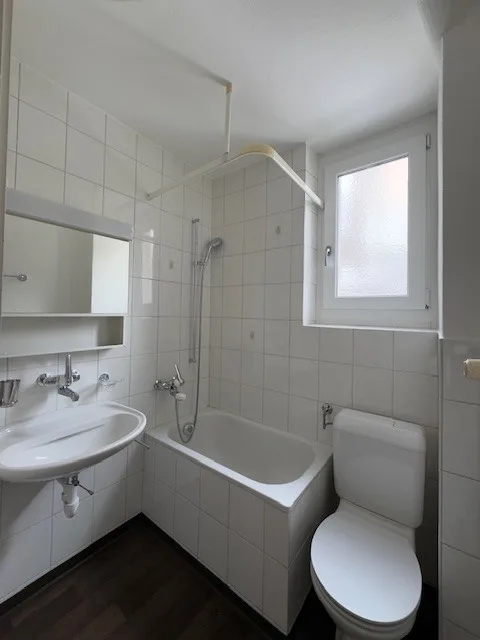 Studentenhaus 4-Zimmer-WG Wohnung