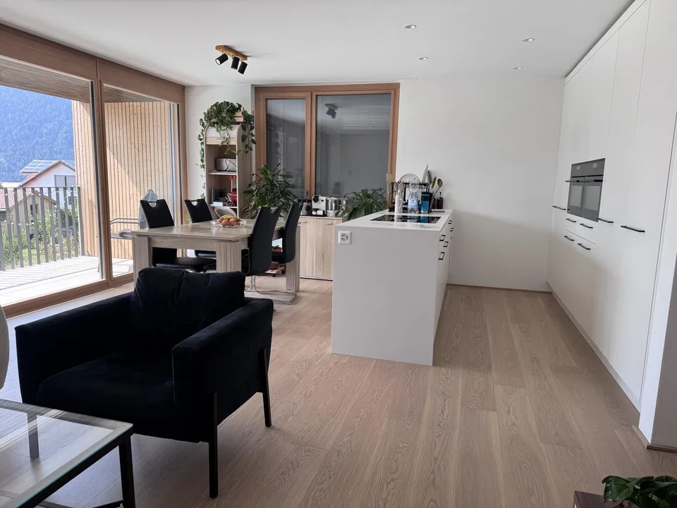 WG-Zimmer mit Traumblick & eigenem Bad in moderner Neubauwohnung