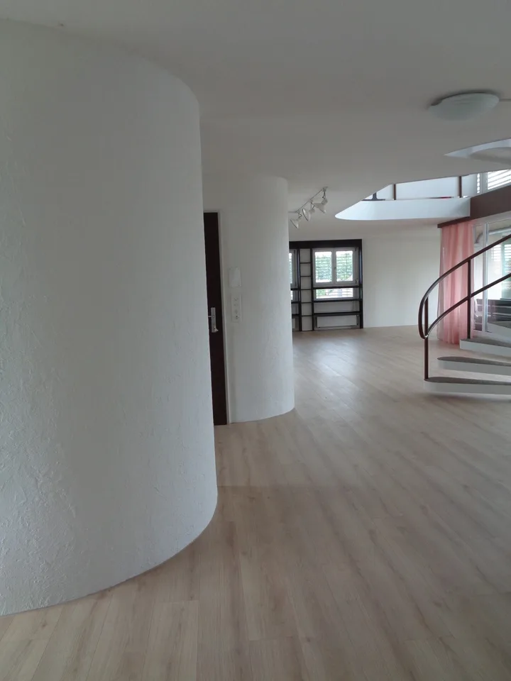 Sonnige Maisonette-Wohnung 5.5 Zimmer   210qm in 4922 Langenthal-Bützberg