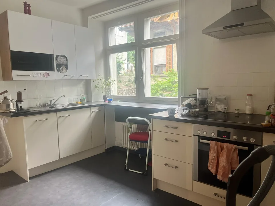 Wunderschöne, helle Altbauwohnung an zentraler Lage