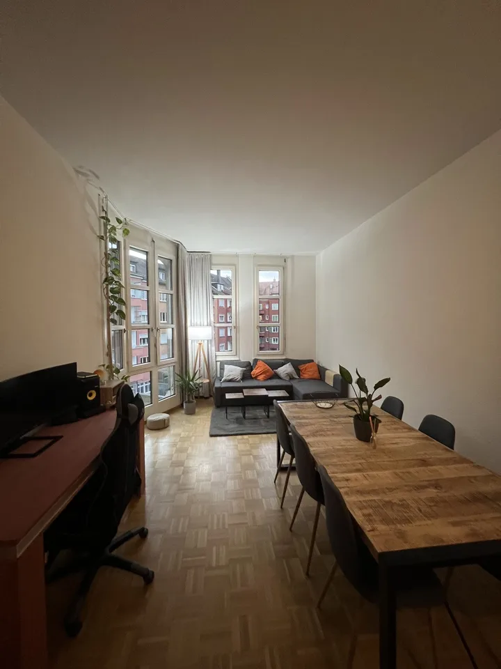 Geräumige möbilierte 2-Zi Wohnung zentral in Bern zur Untermiete