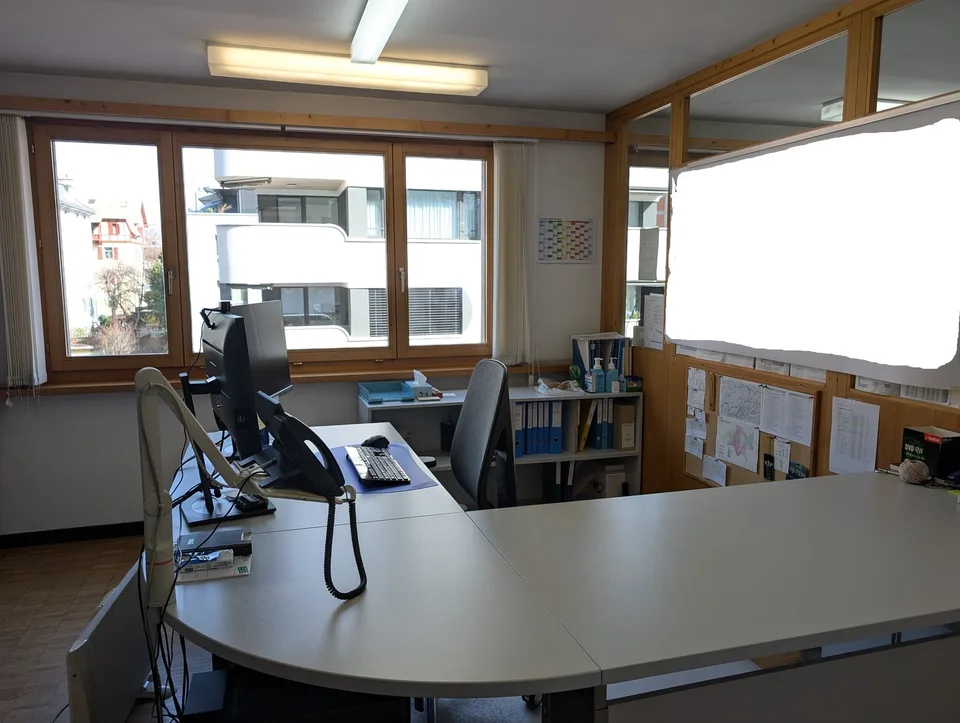 160 m² Bürofläche mit Parkplätzen – helles Grossraumbüro in Chur