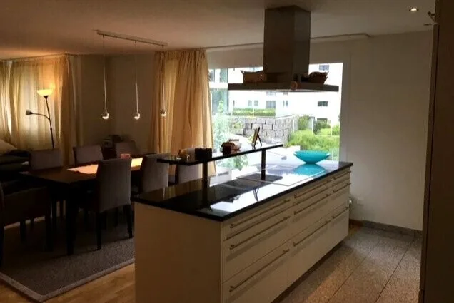 4½ ZI-WOHNUNG IN SCHINDELLEGI (SZ), MÖBLIERT