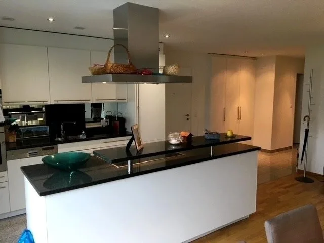 4½ ZI-WOHNUNG IN SCHINDELLEGI (SZ), MÖBLIERT